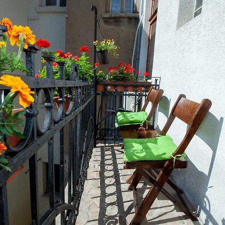 Time Traveling Apartment Sofia City المظهر الخارجي الصورة