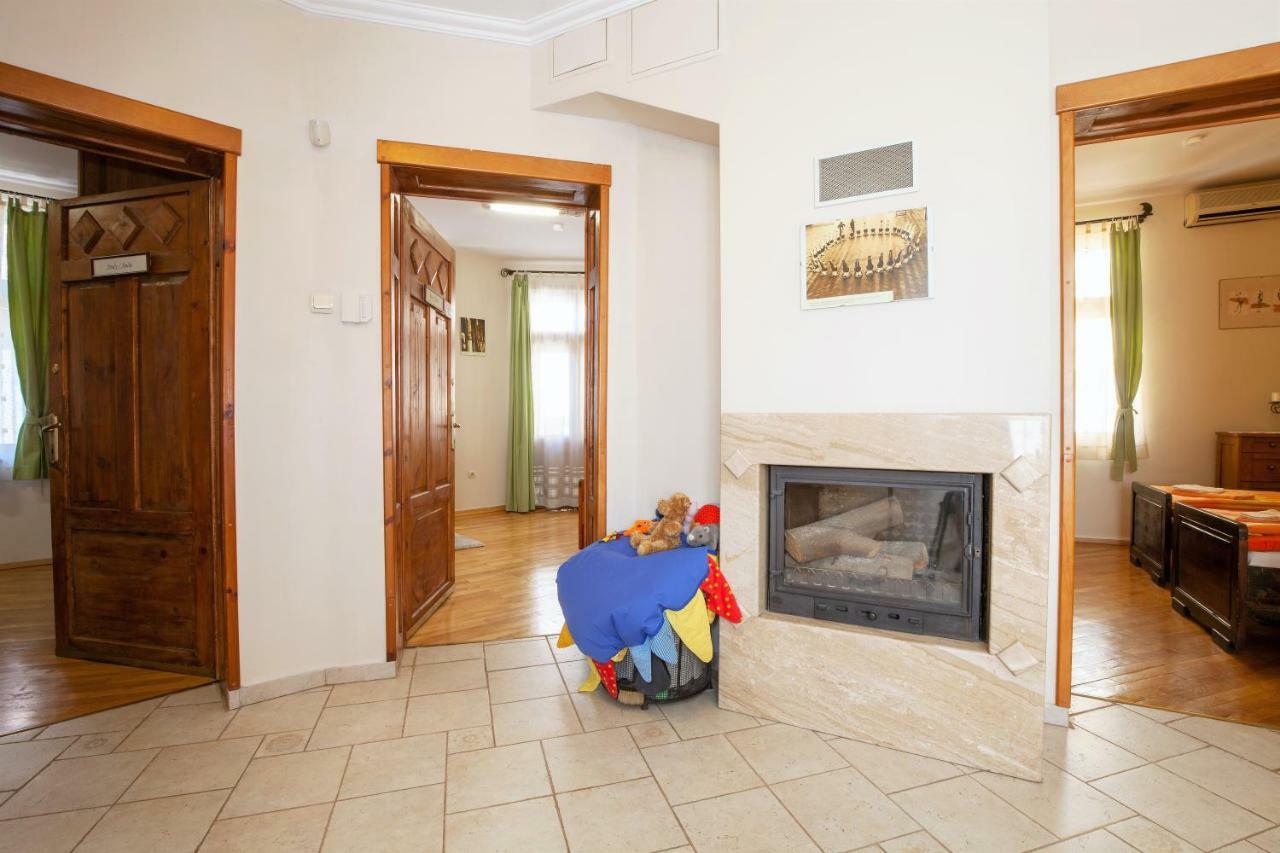 Time Traveling Apartment Sofia City المظهر الخارجي الصورة