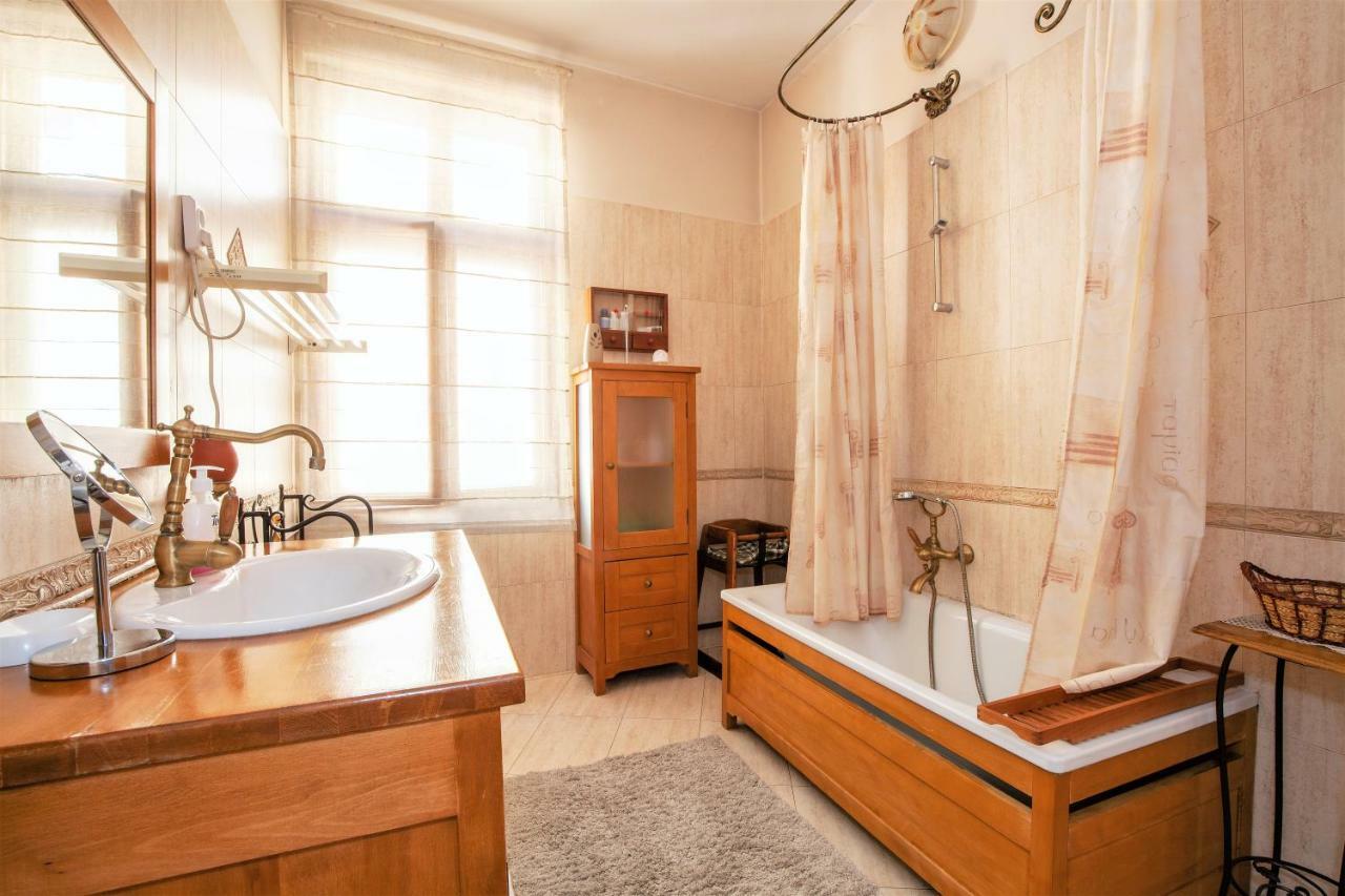 Time Traveling Apartment Sofia City المظهر الخارجي الصورة